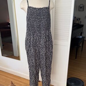 Old Navy Black & White Smocked Floral Jumpsuit